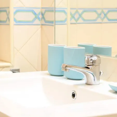 Fantastica Casa Com 4 Quartos Na Prainha * Alvor